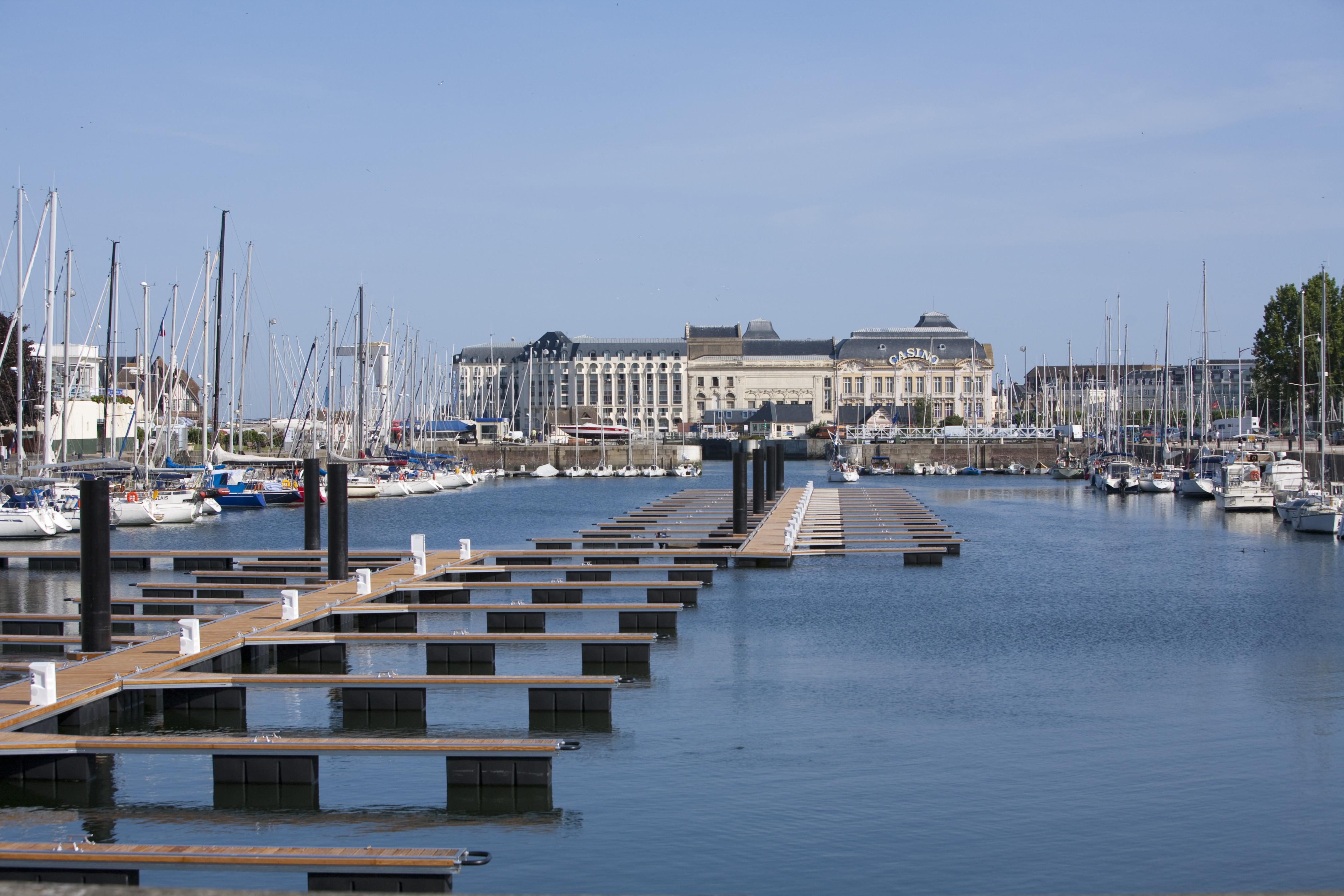 Sowell Residences Le Port Trouville-sur-Mer Exterior foto